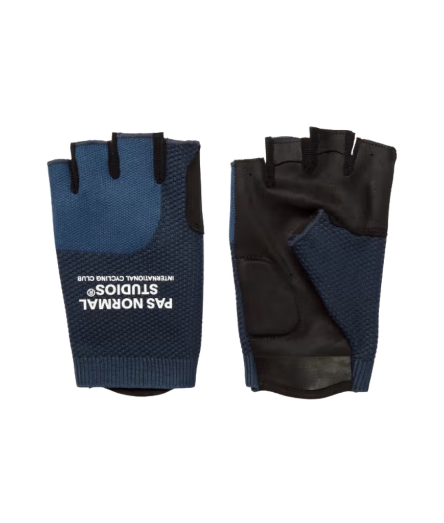 Escapism Mitts